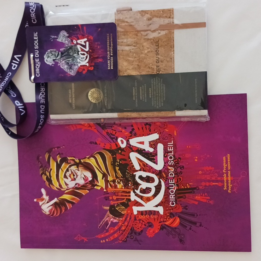 Cirque du Soleil Kooza souvenir book, notebook & VIP badge